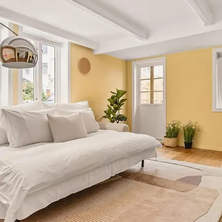 Dinbnb Homes I Bergen's #1 I Jacuzzi & Fireplace & Balcony Bergen