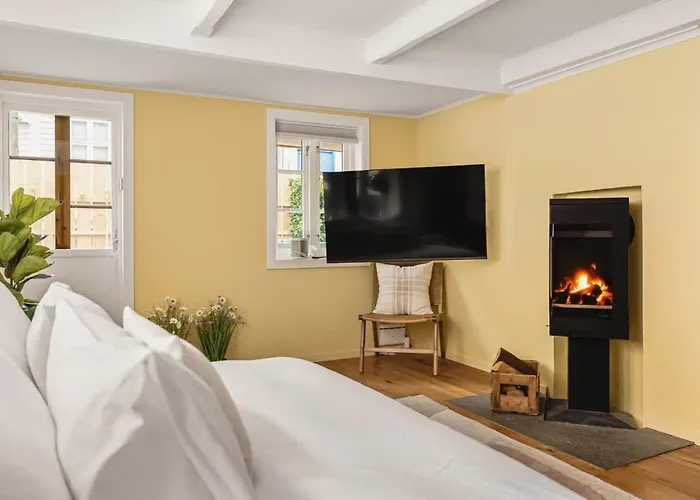 Dinbnb Homes I Bergen's #1 I Jacuzzi & Fireplace & Balcony Nyaraló Bergen