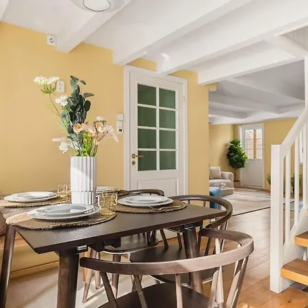 Semesterbostad Dinbnb Homes I Bergen's #1 I Jacuzzi & Fireplace & Balcony *