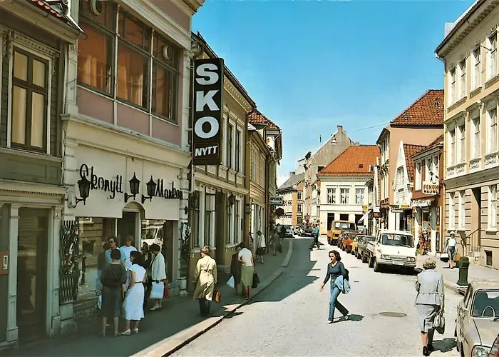 Dinbnb Homes I Bergen's #1 I Jacuzzi & Fireplace & Balcony *