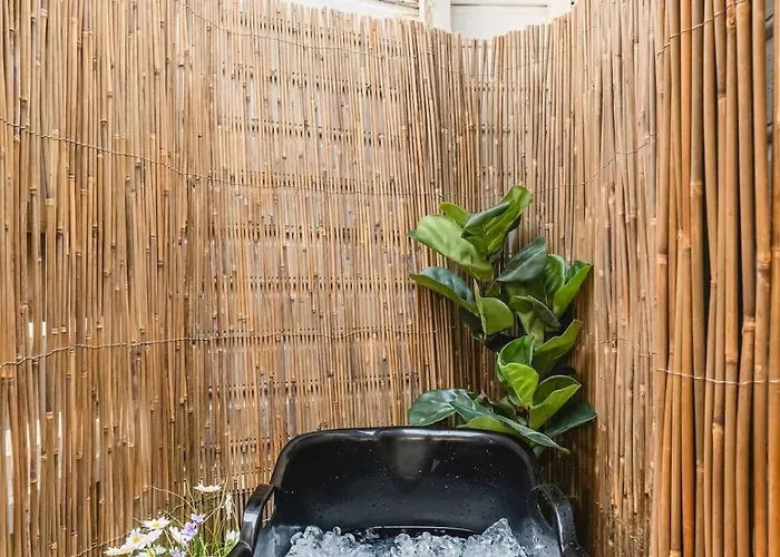 Dinbnb Homes I Bergen's #1 I Jacuzzi & Fireplace & Balcony *