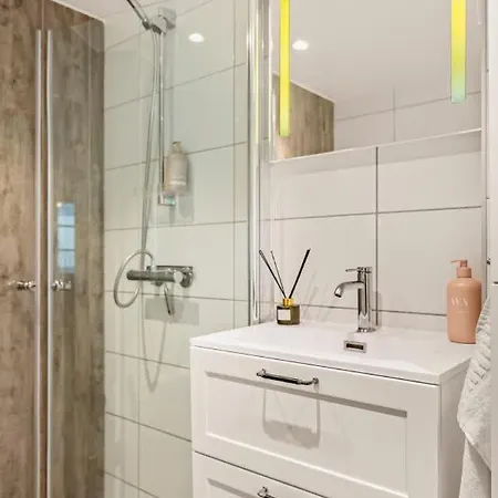 Dinbnb Homes I Bergen's #1 I Jacuzzi & Fireplace & Balcony Hébergement de vacances *