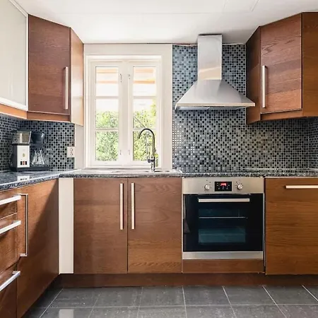 Hébergement de vacances Dinbnb Homes I Bergen's #1 I Jacuzzi & Fireplace & Balcony *